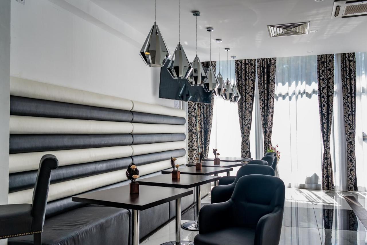Prestige Deluxe Hotel Aquapark Club- All inclusive Goudstrand Buitenkant foto